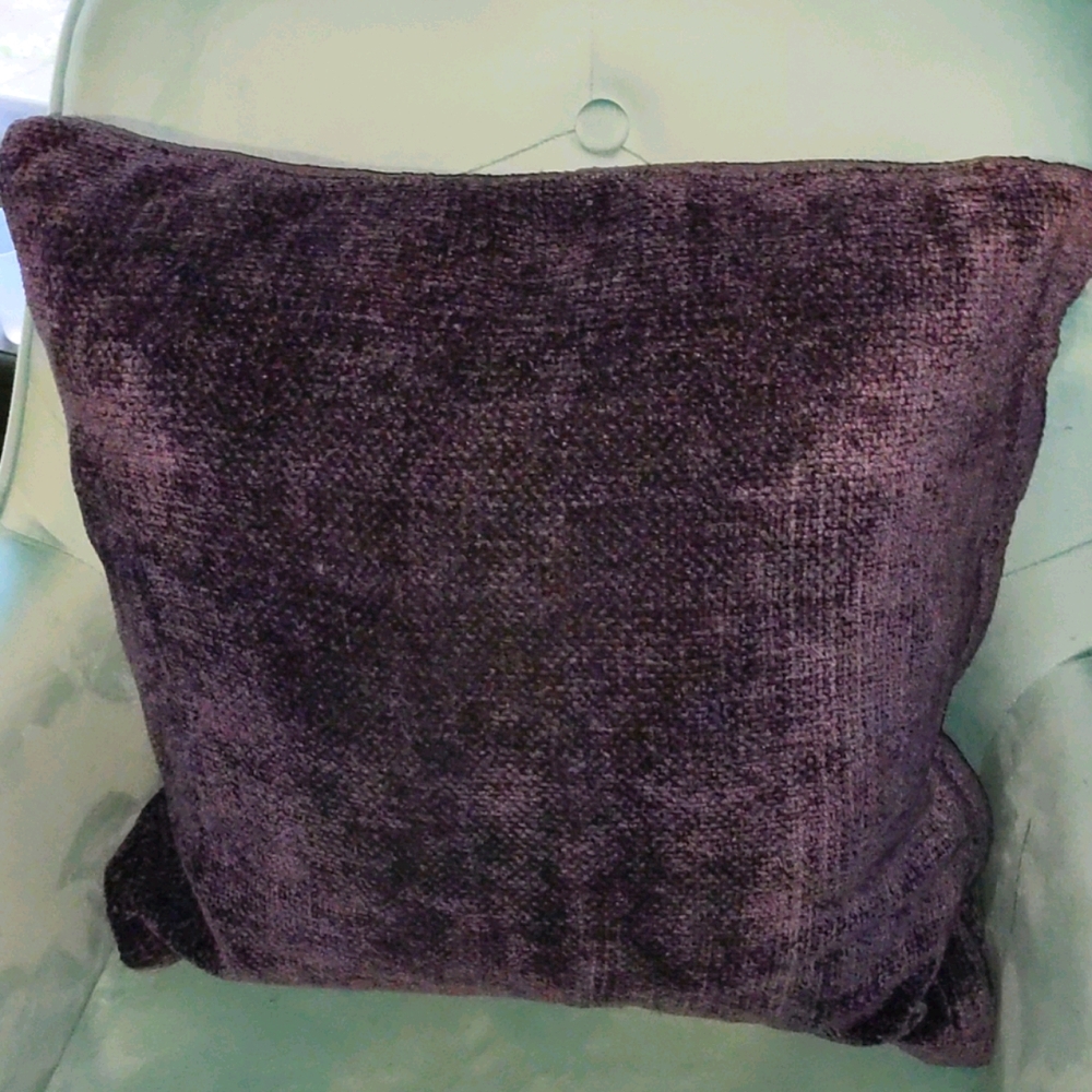 Pottery Barn, 18x18 Chenille Pillow Cover in Navy